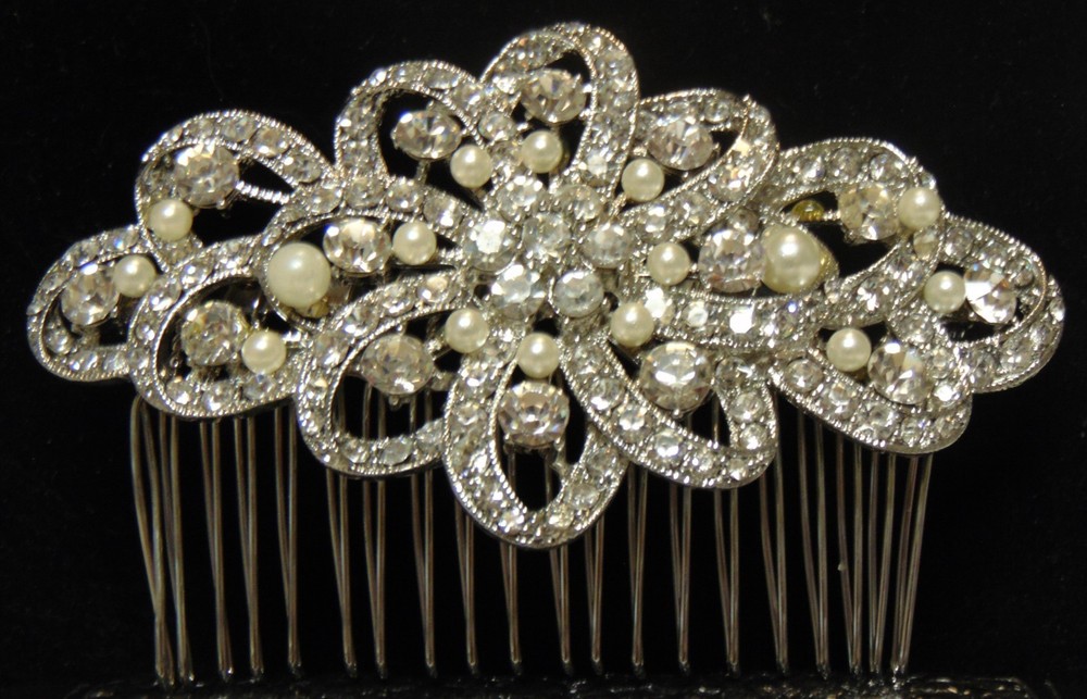 Elegant Silver Tone with Clear Rhinestones Hair Comb Accessory