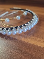 Lot Of 4 Metal Faux Pearl And Rhinestone Headbands All In Good Condition,…