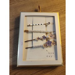 A New Day 4 pc Set of Gold Floral Bobby Pins Wedding Faux Pearls Faux Diamond