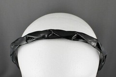 Black braided headband faux patent leather band grip teeth braid 5/8″ wide