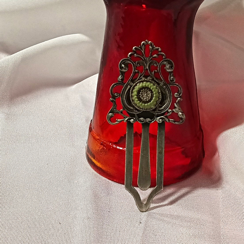 Vintage Victorian Silver Tone Filigree Metal Hair Comb Clip w/ Green Cabochon
