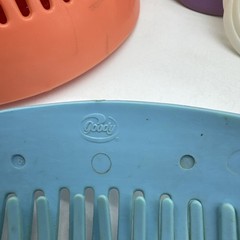 18 Vtg Hair Cincher Combs GOODY TZERS, Taiwan. Hair Raisers, wings Hollywood