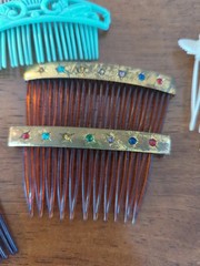 Vintage Hair Side Combs Set Of 25 Some Metal Plastic As Is – Some Broken