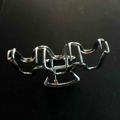 Medium Silver Metal Hair Claw Clip Non Slip Unique Pattern Hair Claw for Thick