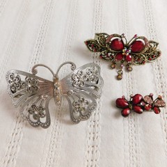 Butterfly Sequined Hair Clips Barrettes Lot of 3, Metal Jeweled Red Silver-Tone