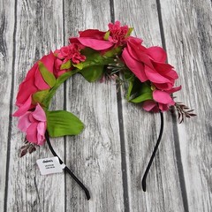 Claire’s Hair Accessories Red Roses Floral Metal Headband Costume Cosplay NEW!