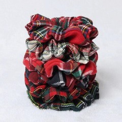 Naibirdr Christmas Plaid Hair Scrunchies Ponytail Holders 1 Count (Pack of 6)