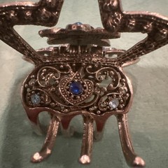 V Pretty Hair Clip for Women Big Size In Silver Oxidize & Blue Stone hair Claw