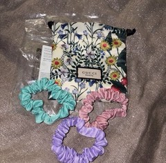 GUCCI Beauty Floral Pouch + 3 Silk Scrunchies Set BN SealedHair Accessories