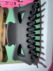 SUNDAY STATE Set Of 3 CLAW HAIR CLIPS Great For Long Hair NWT