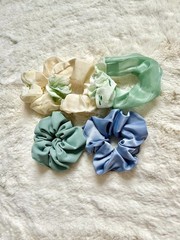 5PCS Korean Aesthetic Scrunchies Set – Soft Neutral Hair Ties for Daily Wear