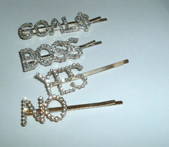 GOALS BOSS YES NO 3″ WHITE RHINESTONE BOBBY PINS