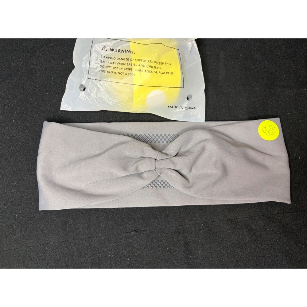 Drunk Elephant Gray Twist Front Non Slip Grip Athletic Yoga Headband