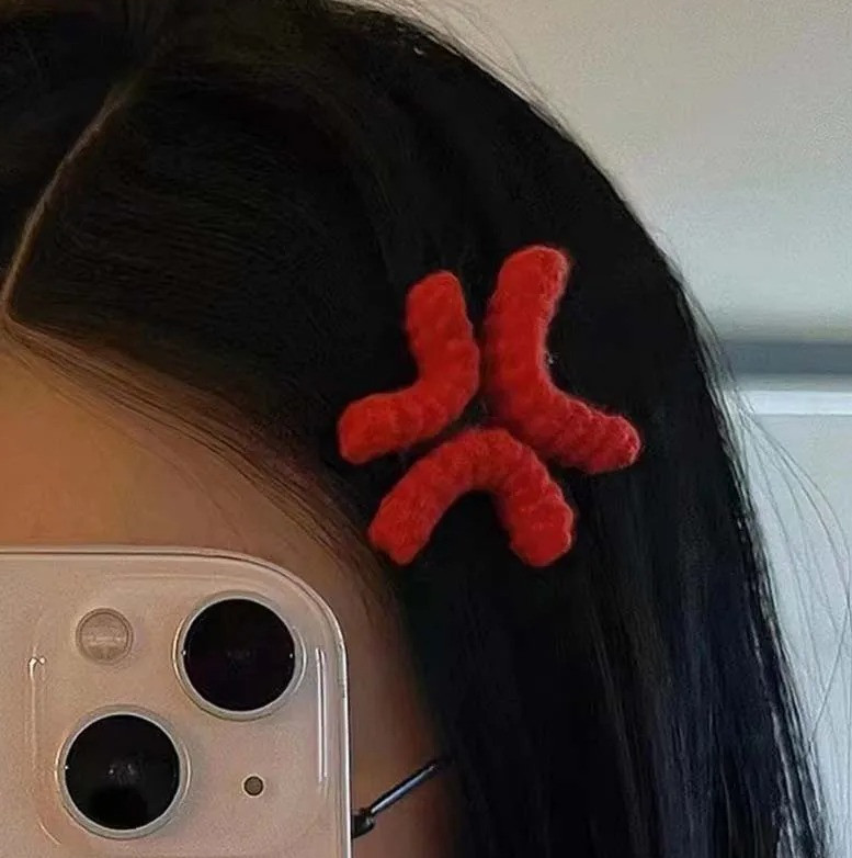 1pc Red Angry Duckbill Hair Clip Crochet Yarn Side Clip Barrette – NEW
