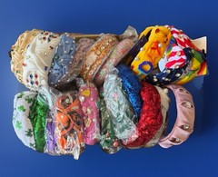 Bundle of 25 NWT Knotted Embellished Headbands Various Themes Colors