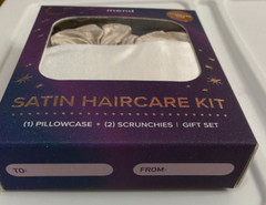 MEND Satin Haircare Kit 1 Standard Size Pillowcase 2 Schrunchies Gift Set NEW