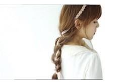 Gold-Tone Chain Hair Band with Tie