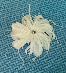 White Feather Hair Clip & Brooch Gatsby Bridal Vintage-Inspired Hair Clip