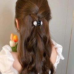 2Pcs Mini Pearl Hair Claw Clips Women Small Cute Fringe Acrylic Hairpin Black
