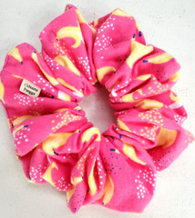 Handmade Women’s Scrunchies size XL Pink Snuggle Flannel Yellow Banana Print New