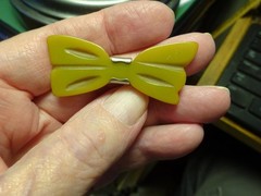 ANTIQUE “Bakelite Carved Barrette Hair Clip” STYLISH THRU THE AGES Office Glamor