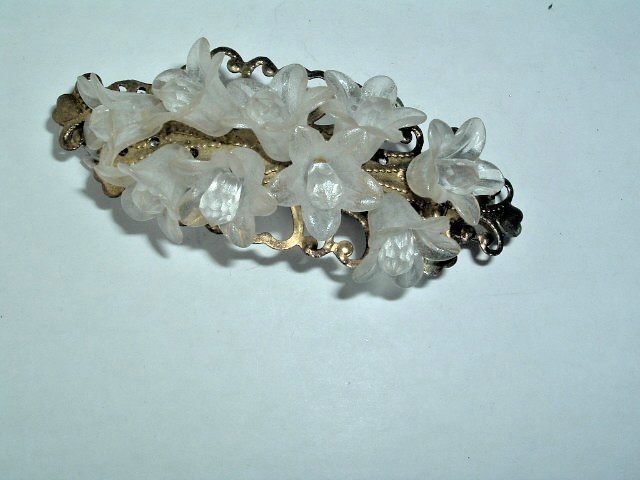 VINTAGE CLEAR PLASTIC FLOWER METAL HAIR BARRETTE HAIR ACCESSORY