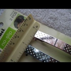 2 Scunci No Slip Grip Hold Slideproof Stay Put Rubber Sheath Metal Hair Barrette