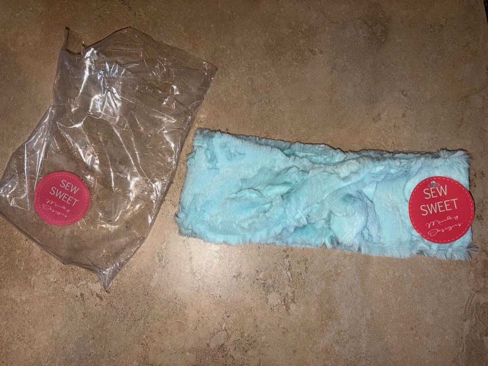 NWT Sew Sweet Minky Design Blue Makeup Spa Washing Face Headband