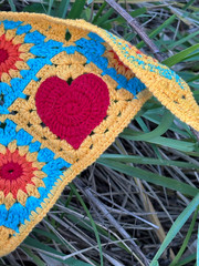 CROCHETED TRIANGLE HEADSCARF WITH HEARTS VALENTINES DAY