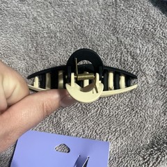 Claire’s Beige Black Matte Loop Hair Claw Clip Modern Minimalist Style New