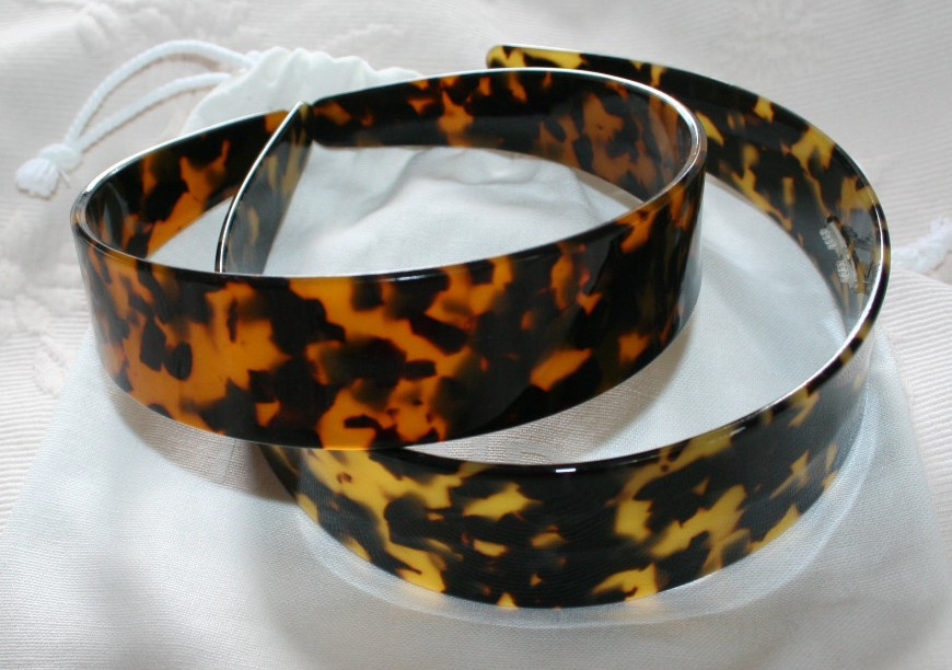 Tortoise Hard Plastic 2 Headbands MONDAY Open ONE SIZE Logo Fabric Pouch NEW