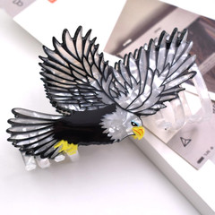 Eagle Shape Hair Claw Clip White and Black Animal Non-Slip Hair Accessories f…