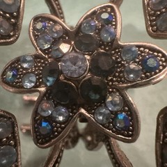 V Pretty Hair Clip for Women Big Size In Silver Oxidize & Blue Stone hair Claw