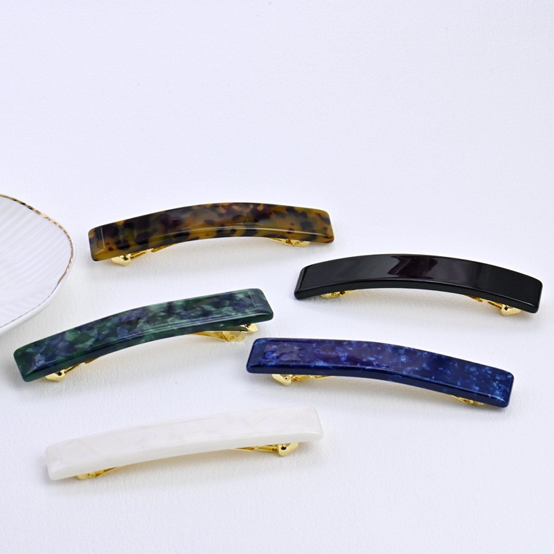 Hair clip with simple straight spring clip