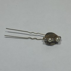 Gold Toned Decorative Hair Pin Tear Drop Pearl & Diamond Costume Jewlery