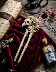 Gothic Bird Skull Hair Pin Rose Bone Design 3D Printed Accessory Grey – Cosplay