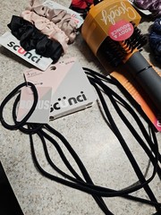 Scunci Lot Of 12 Assorted Hair Accessories