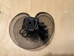 Feathered flower lace hair clip in black
