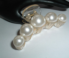 PLUMP WHITE PEARL 4″ HAIR CLAW CLIP NEW W TAG