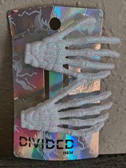 H & M DIVIDED SKULL HANDS White Glitter Spooky HAIR CLIP Set NEW