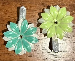 Vintage Floral Flower Hair Clips Yellow White Green