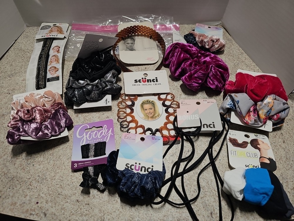 Scunci Lot Of 12 Assorted Hair Accessories