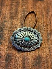 Southwest Style Hair Concho Tie Elastic with Turquoise-Hued Stone and No Snag El