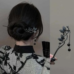 2024 Chinese Style Butterfly Flower Tassel Zinc Alloy Hair Stick for Women