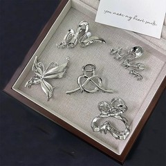 Large Gold Butterfly Hair Claw Clips with Pearl & Crystal – Non-Slip Hair Access