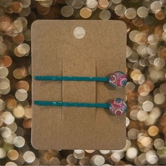 NEW Paisley Design Bobby-pin Set