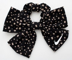 Nike Bow Ponytail Holder 2.0 White/Black Women’s