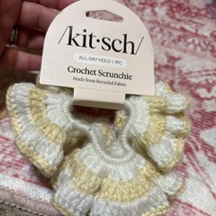 Kit•sch All Day Hold Crochet Scrunchie