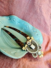 White Ivory Ethnic African Tribal Brass and Faux Tortoise Design Resin Hair Pin