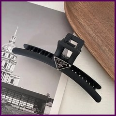 Acrylic Metal Hair Claws Triangle Letter Clip High-end Frosted Simple Shark Clip